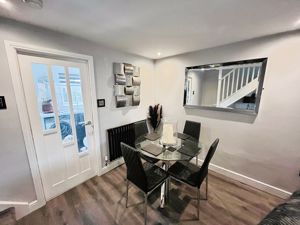 Dining Area- click for photo gallery